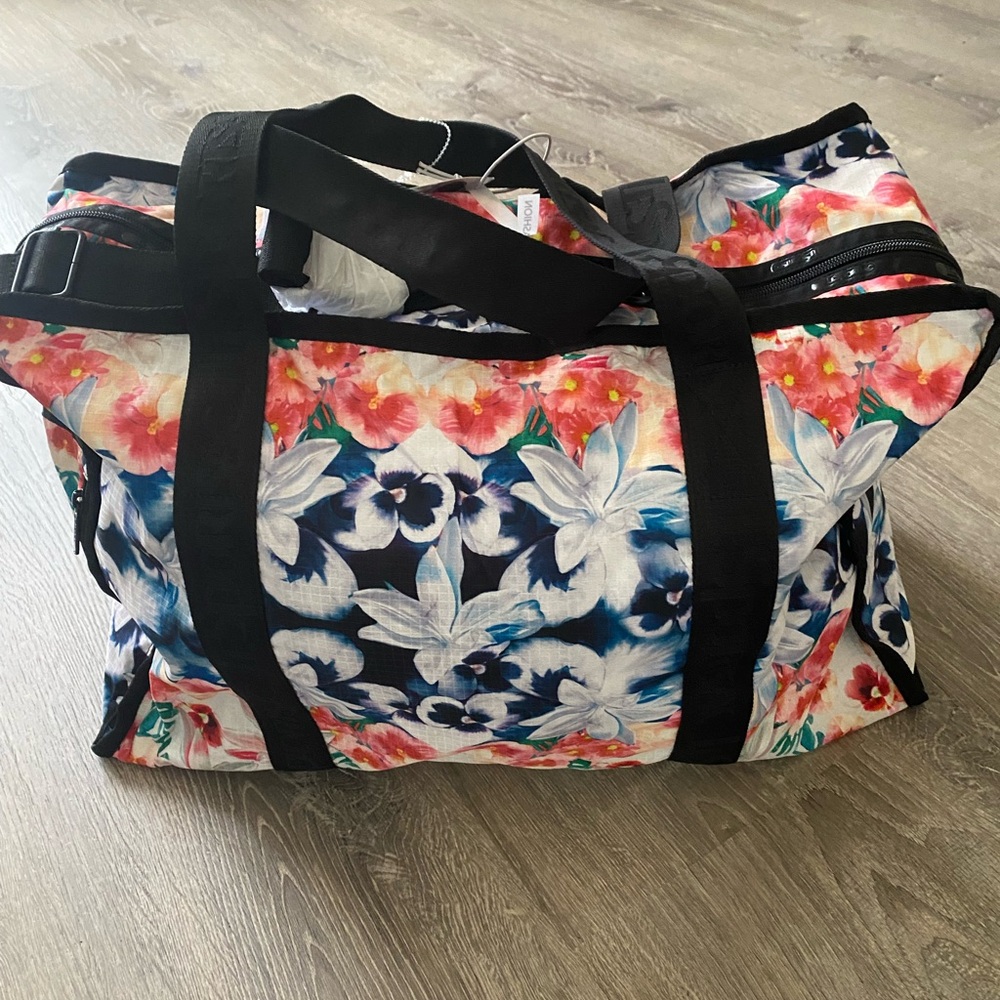 LeSportsac Floral Women's Bag - Black and Multicolor